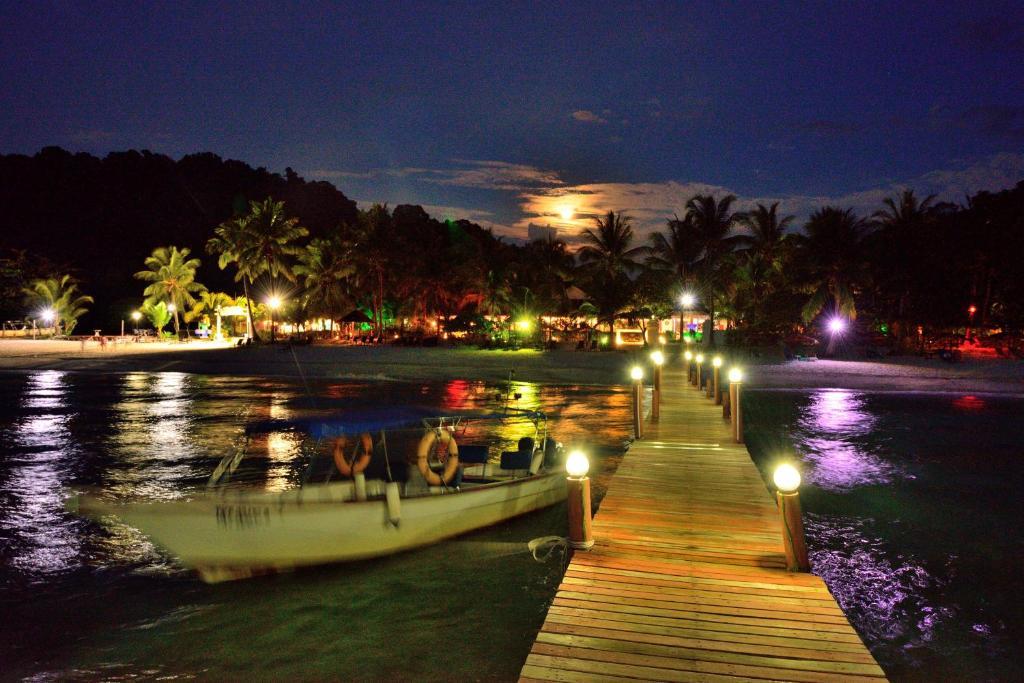 Sari Pacifica Resort & Spa, Lang Tengah Экстерьер фото