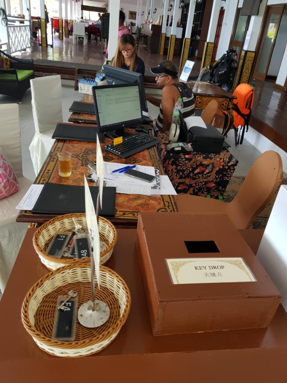 Sari Pacifica Resort & Spa, Lang Tengah Экстерьер фото