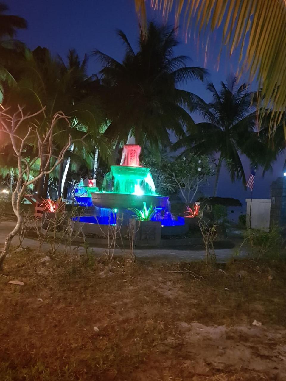 Sari Pacifica Resort & Spa, Lang Tengah Экстерьер фото