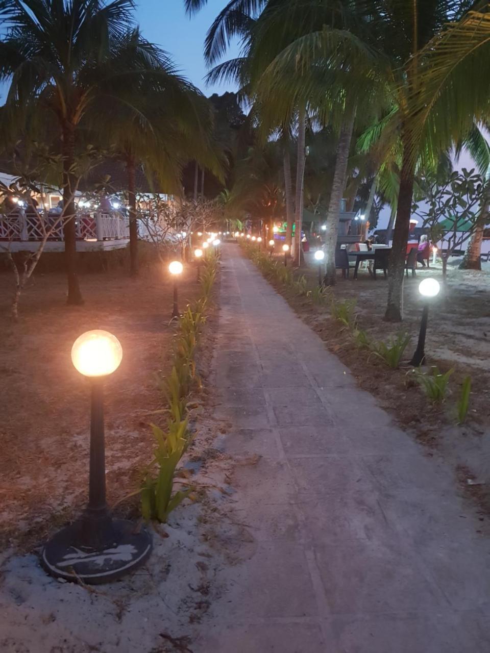 Sari Pacifica Resort & Spa, Lang Tengah Экстерьер фото
