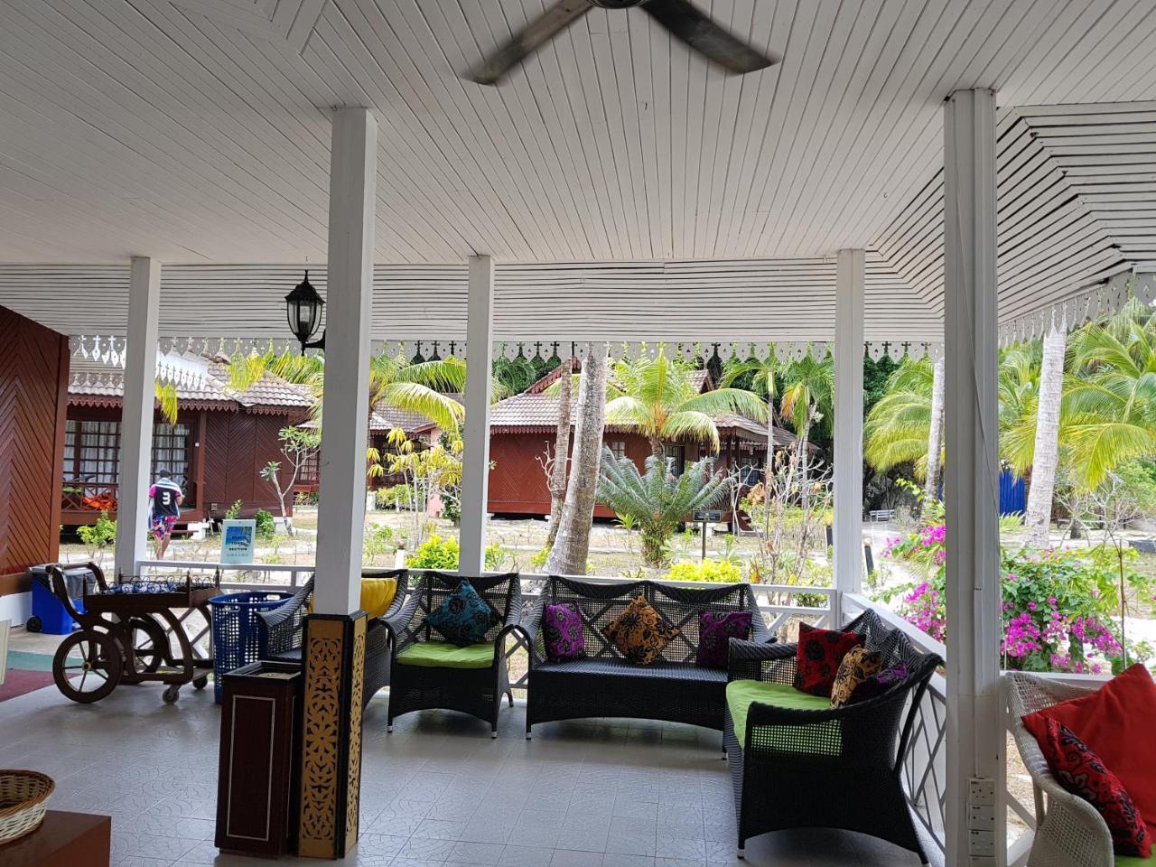 Sari Pacifica Resort & Spa, Lang Tengah Экстерьер фото